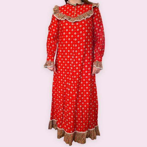 American Vintage Dresses & Skirts - 70s vintage Ann dress